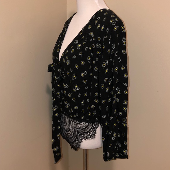 Free People Daisy Floral Bell Sleeve Bodysuit,Size-Small - Picture 5 of 10